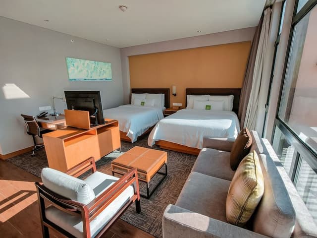 Studio, 2 Queen Beds