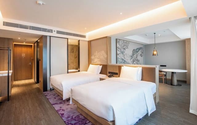 Family Room, 2 Double Beds, Mountain View