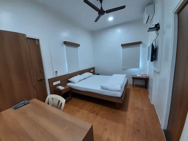 Executive Room, City View