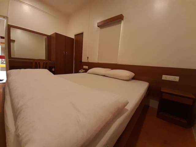 Executive Room, City View