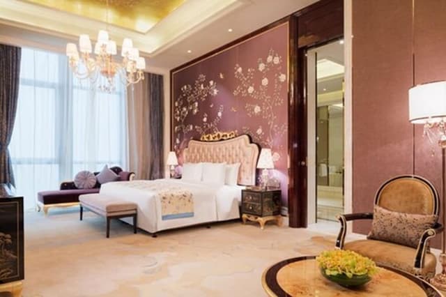 Presidential Suite
