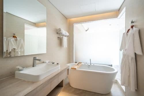 Grand Pool View Room