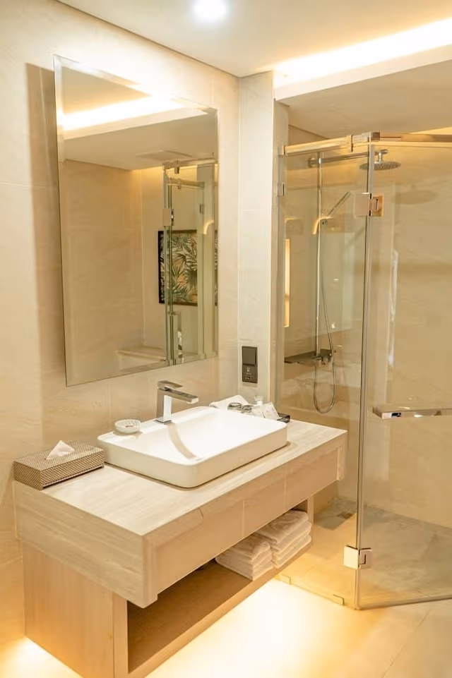 Grand Pool View Room