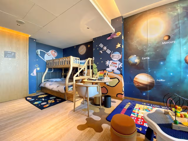 1 King and 1 Bunk Bed Premium Pool View