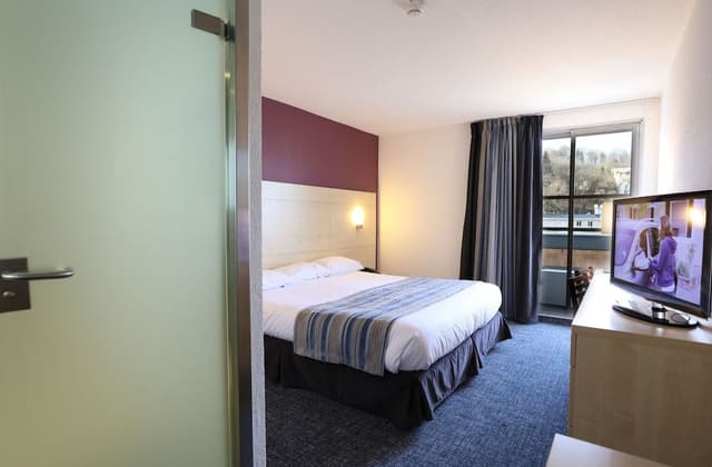 Double Room, 1 Queen Bed