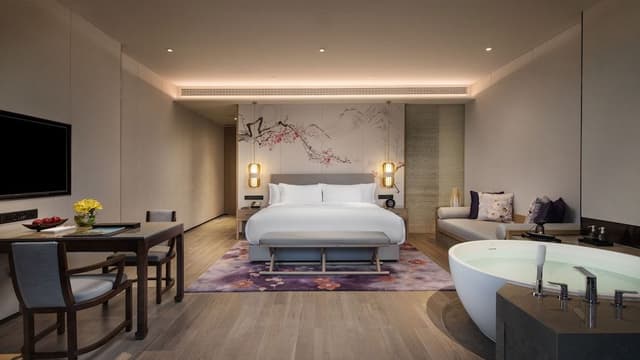 Room, 1 King Bed, Mountain View