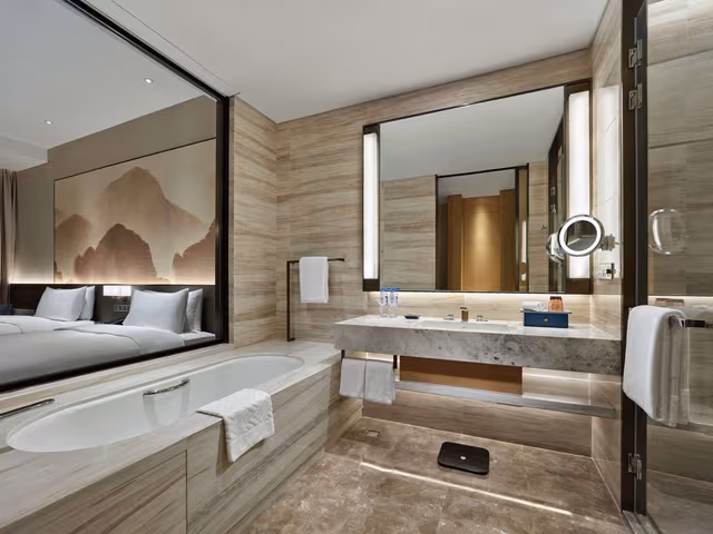 TWIN EXECUTIVE ROOM