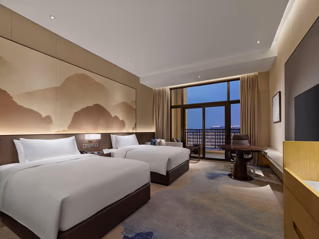 TWIN EXECUTIVE ROOM