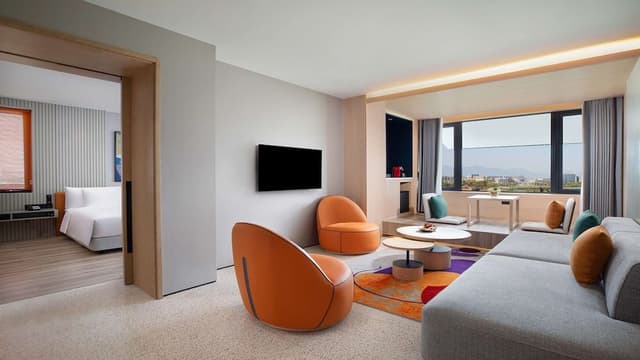 Suite, River View