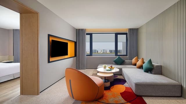 Suite, River View