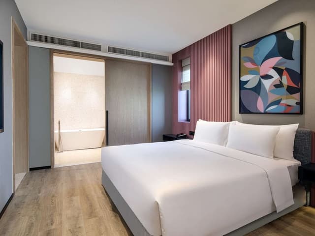 Suite, River View