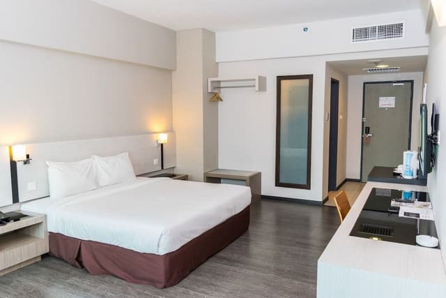 Executive King Room