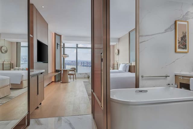 TWIN EXECUTIVE ROOM WITH RIVER VIEW
