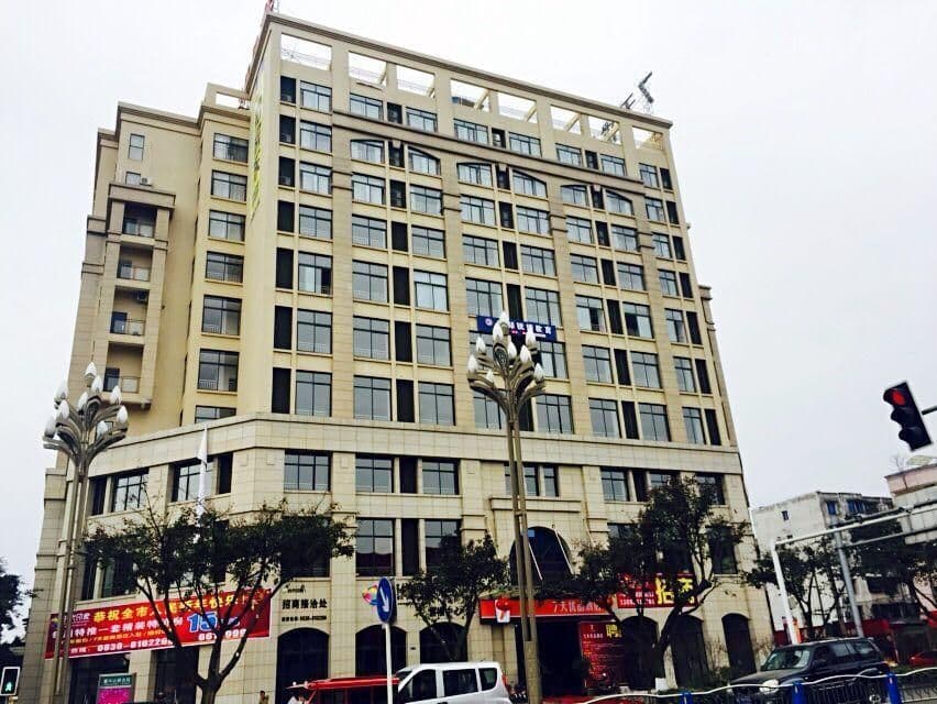 7 Days Premium Deyang Shifang Square