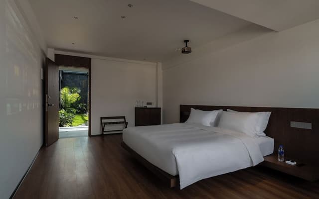 Comfort Double Room, Smoking, Private Bathroom