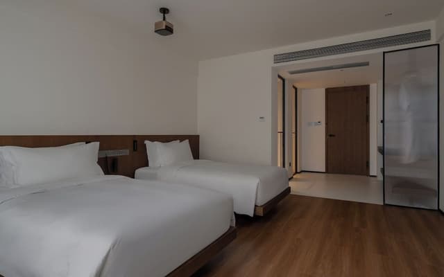 Twin Room, Multiple Beds, Courtyard View