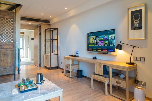 Deluxe Loft
