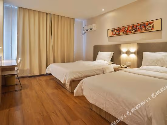 Family Room (2 beds)
