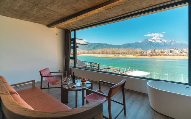 Twin Room, Lake View, Lakeside