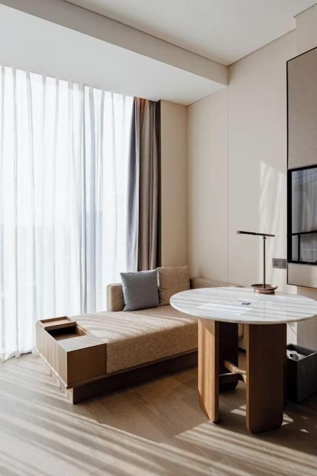 Premier Room, 2 Twin Beds, Lake View