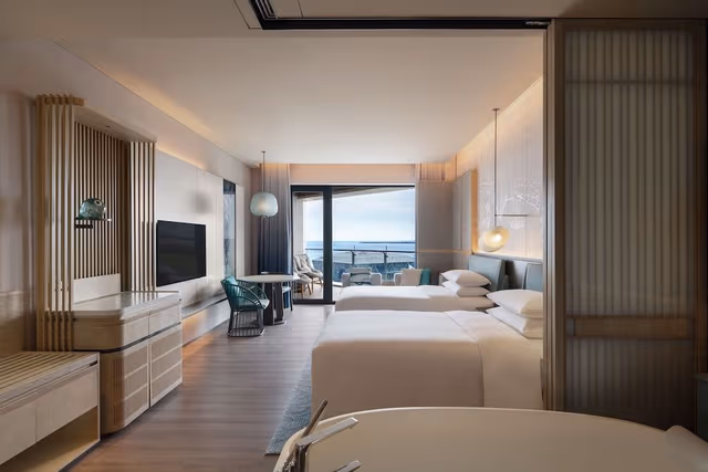 Deluxe Room, 1 King Bed