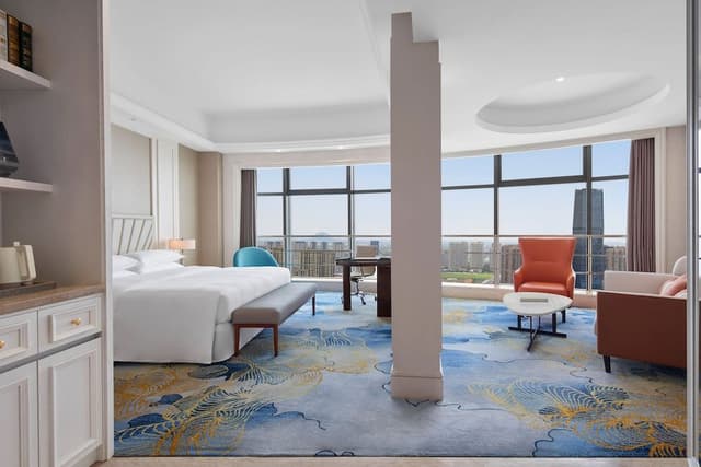 Room, 1 King Bed (High Floor)