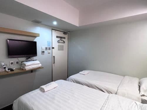 Standard Twin Room - Non-Smoking