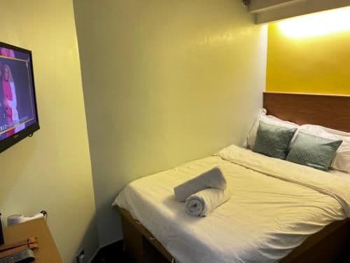 Semi Double Room - Non-Smoking