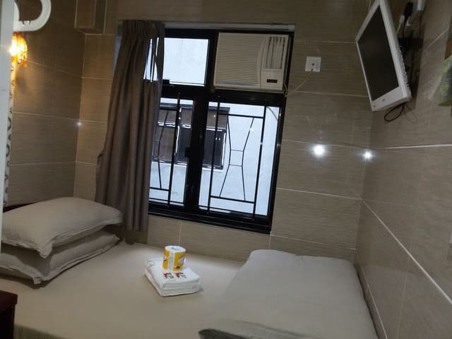 Twin Room, Private Bathroom