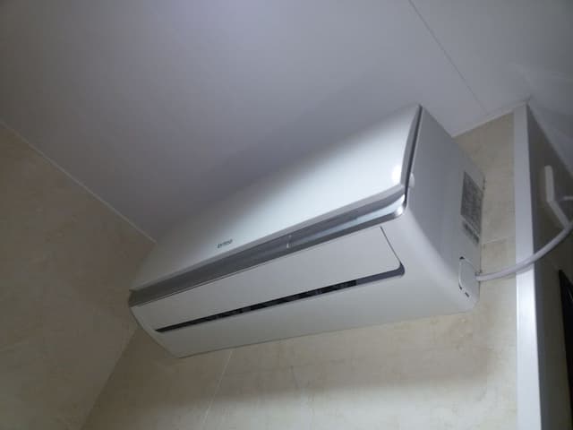 Twin Room, Private Bathroom