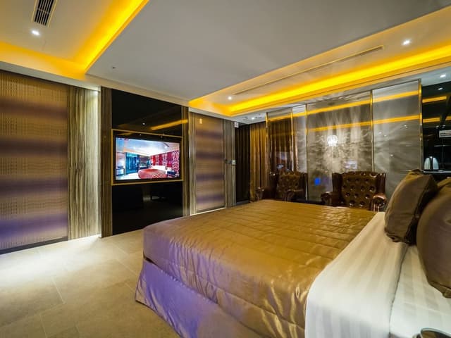 Luxury Double Room, Jetted Tub