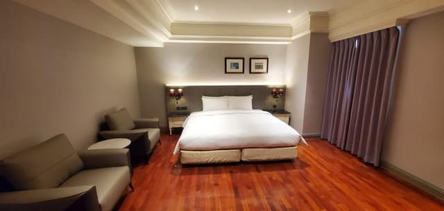 VIP Double Room with Bathtub