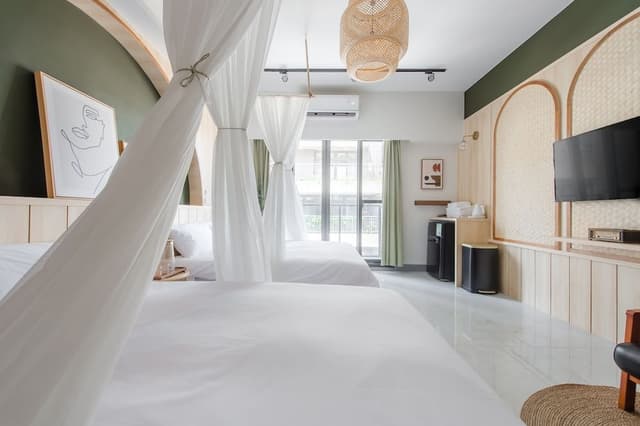 Superior Quadruple Room with Balcony