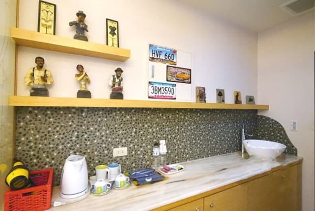 Double Room (with Street View)