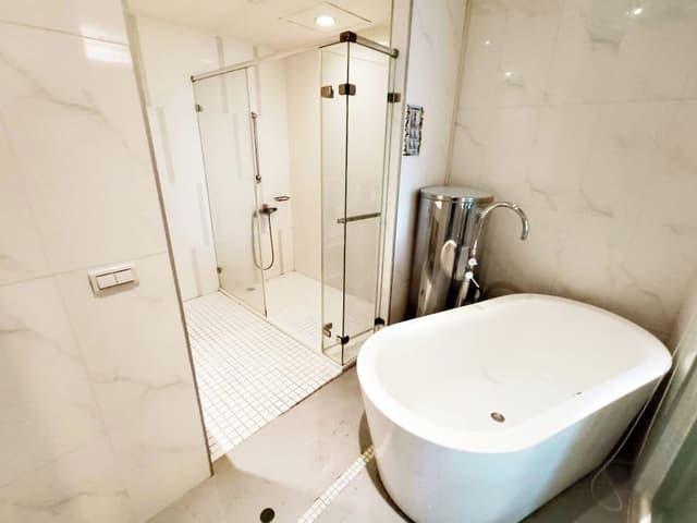 Deluxe Double Room, City View