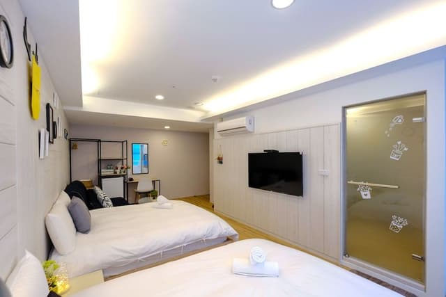 Family Quadruple Room, 2 Double Beds