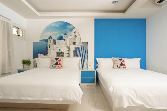 Twin Room with Private Bathroom - Non-Smoking