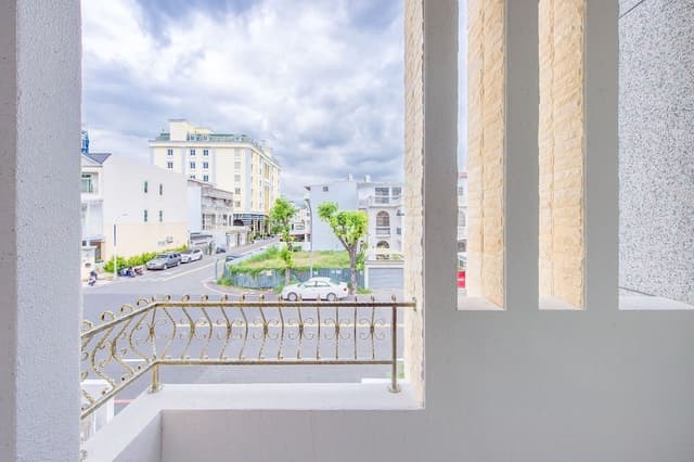 Superior Plus Twin Room with Balcony