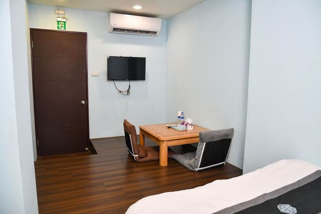 Standard Double Room (without window)