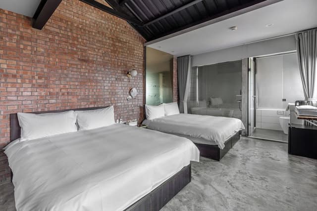 Sea view deluxe quadra room with bathtub