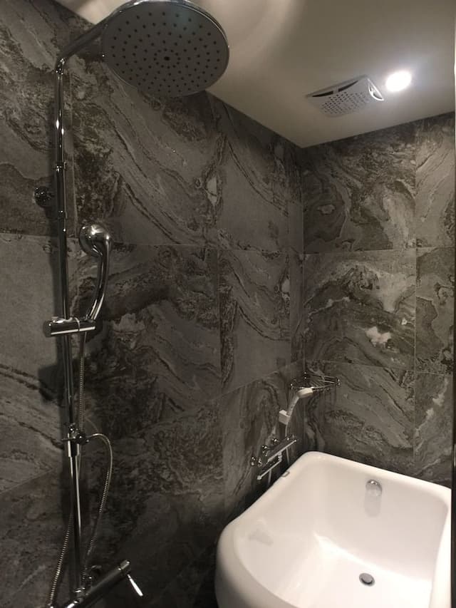Triple Room (No window)