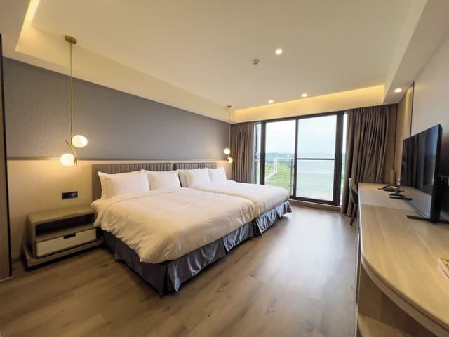 Superior Twin Room, River View
