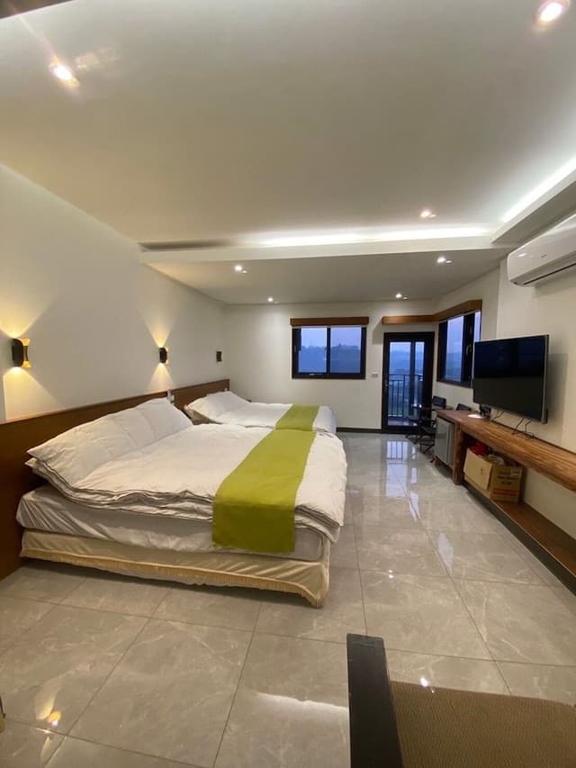 Comfort Room, Mountain View, Garden Area