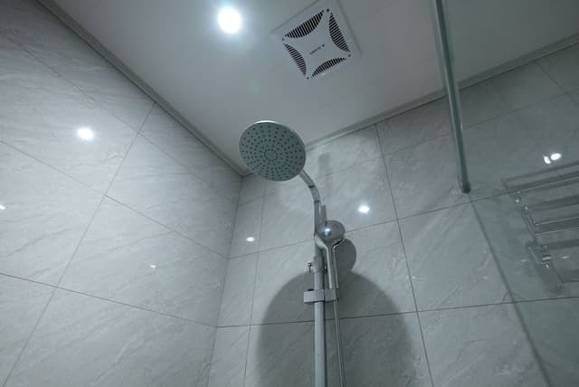 Economy Double Room (Shared Bathroom)