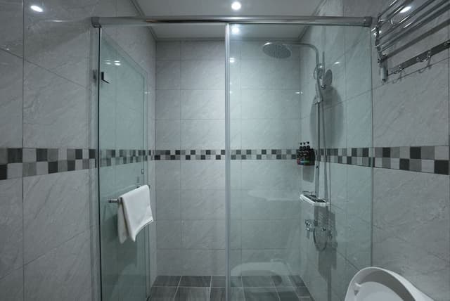 Economy Double Room (Shared Bathroom)