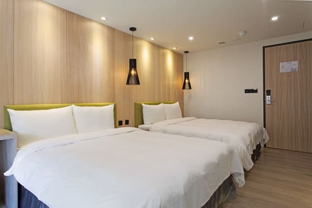 Elite Quadruple Room