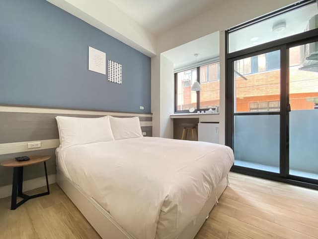 Superior King Room with balcony