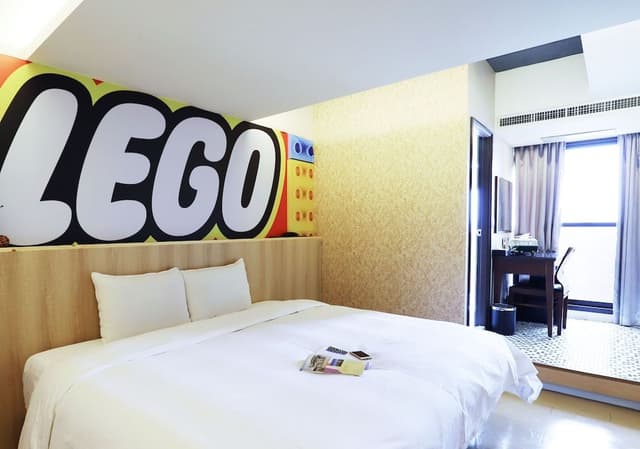 Deluxe Double Room, 1 King Bed, Balcony