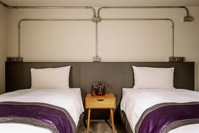 Standard Twin Room