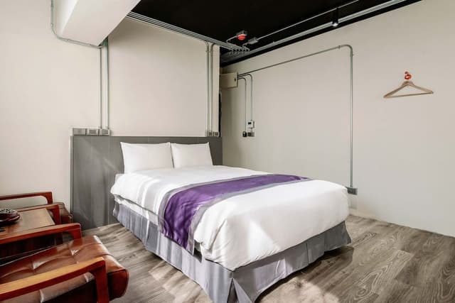 Deluxe Double Room with Bathtub